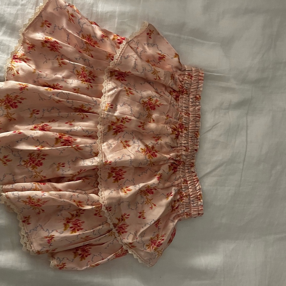 LoveShackFancy Ruffle Mini Skirt in Scallop Shell Size XSmall - Picture 4 of 5